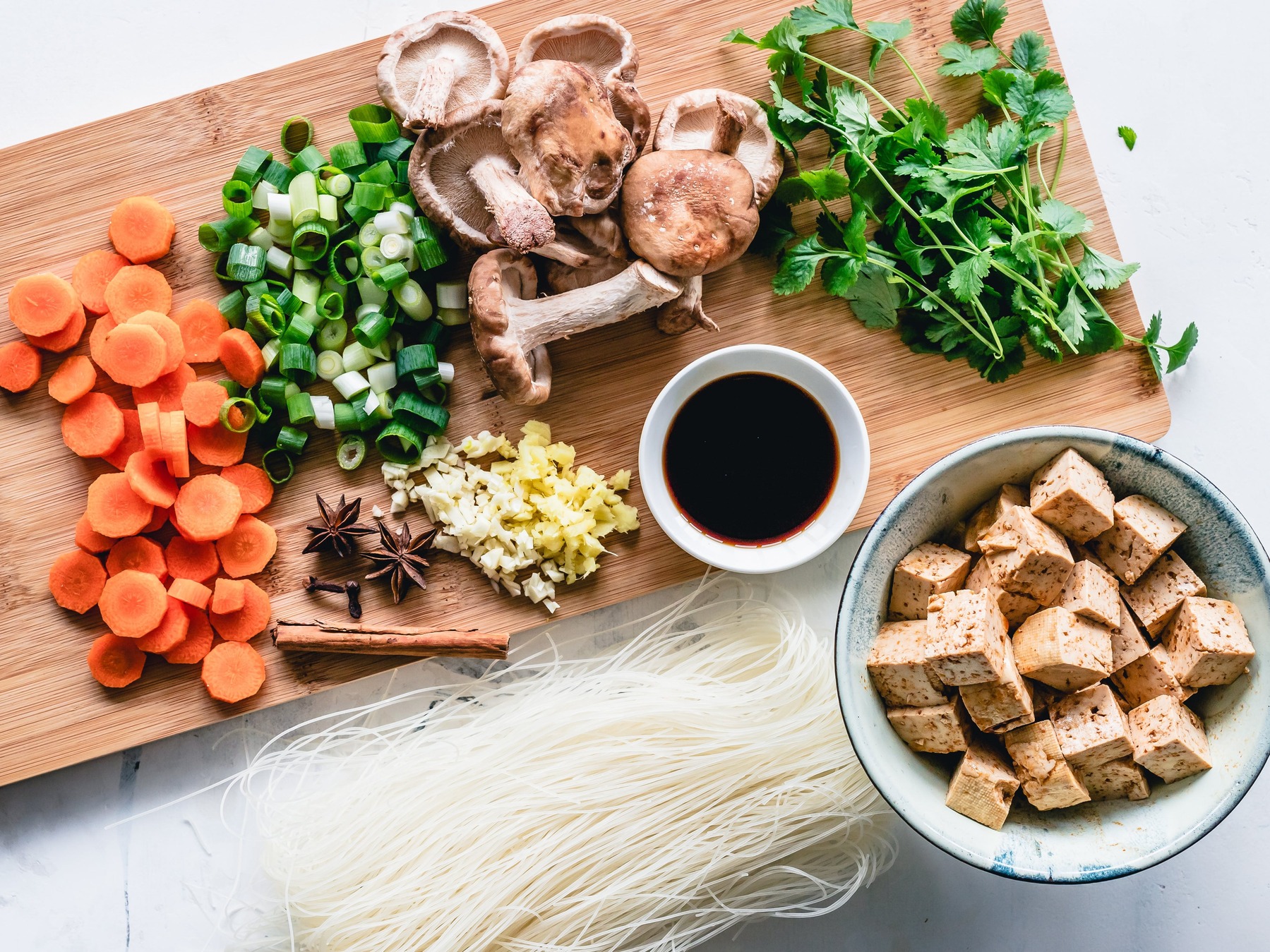 Växtbaserade proteinkällor: En djupdykning i vegetariska alternativ för muskelbygge
